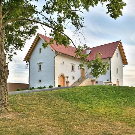 Hisa 1624 - Adults Only Bed & Breakfast