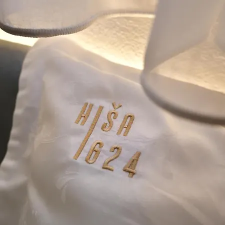 Hisa 1624 - Adults Only Bed & Breakfast *