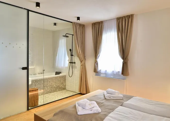 Hisa 1624 - Adults Only Nočitev z zajtrkom