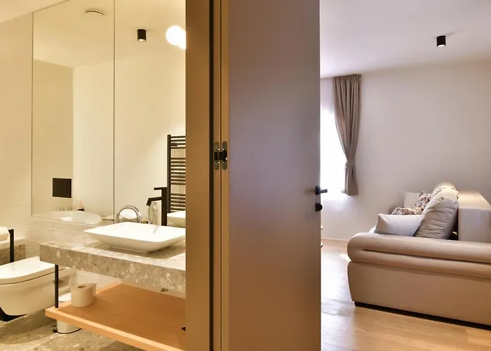 Hisa 1624 - Adults Only Nočitev z zajtrkom 4*